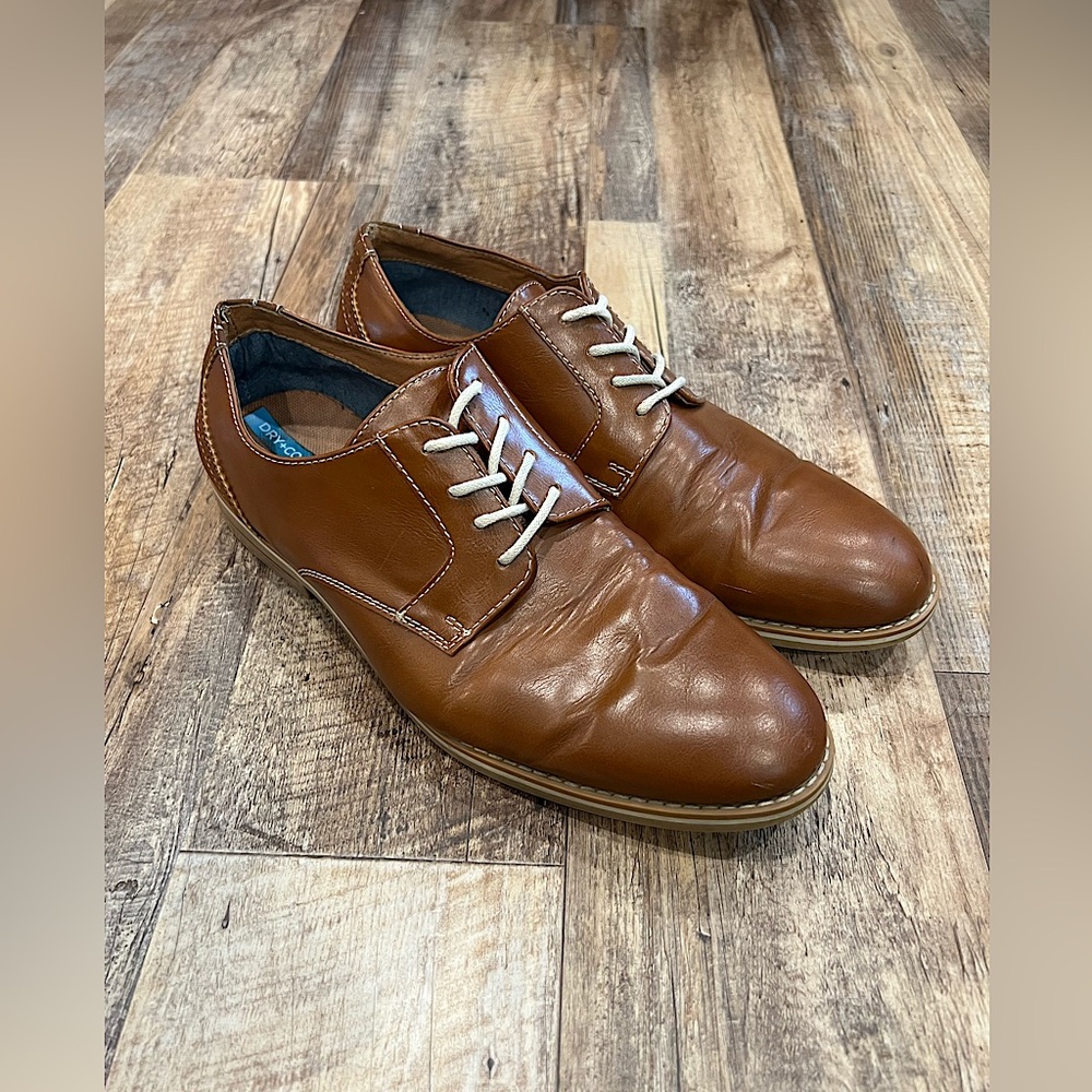 St. John's Bay Mens Slater Oxford Shoes Tan - Size 9.5M